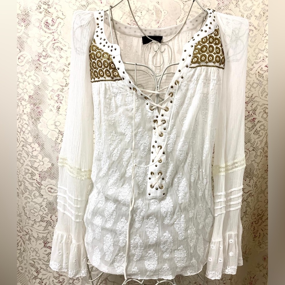 HALE BOB silk top Embroidered Beaded
Ivory Long Sleeves Sz XS boho